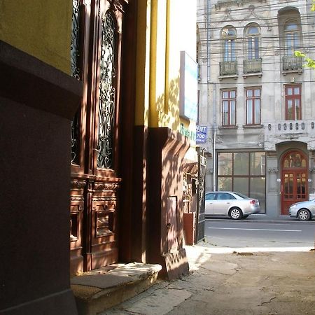 Kretan Hostel بوخارست المظهر الخارجي الصورة